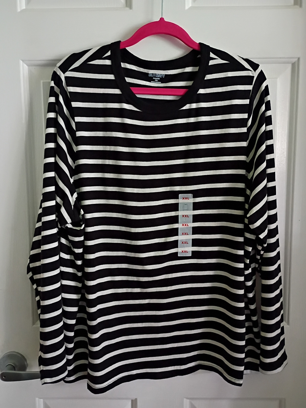 Old Navy Black & White Striped Long Sleeve Tee Shirt